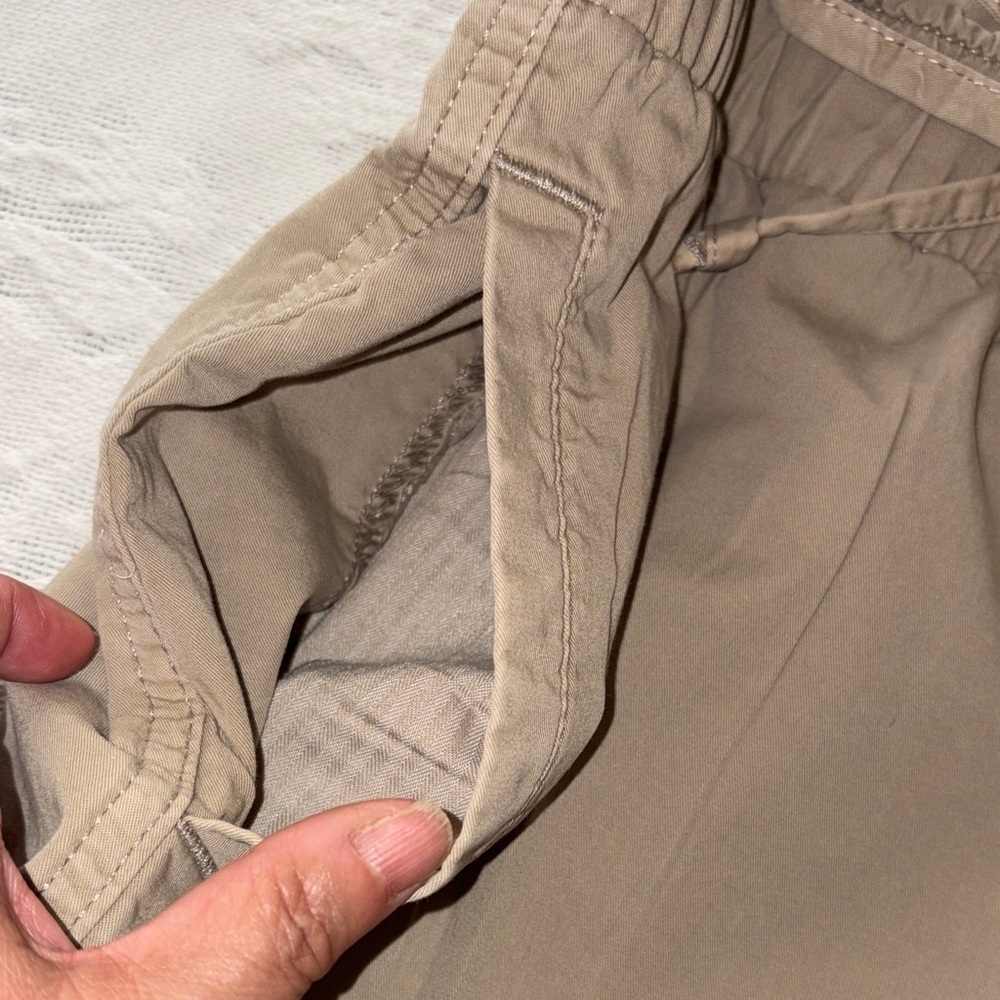 Abercrombie & Fitch Women's High Rise Tan Shorts Gently Loved L - Picture 5 of 11
